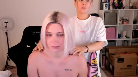 Nessie and Jessie online show from 11.02.25