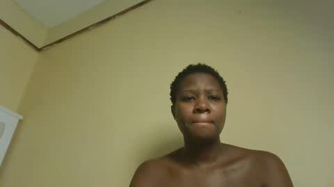 Snapshot of hottyblossom chatting on 09.17.25 hottyblossom online show from 09.17.25