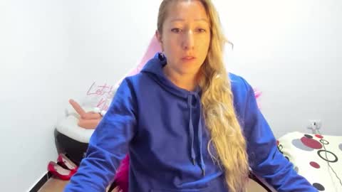 hottychrystal online show from 12.01.25