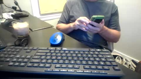 Snapshot of hoverday chatting on 07.20.26 hoverday online show from 07.20.26
