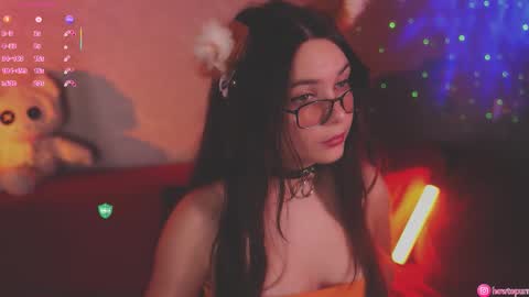 Mia online show from 10.23.25