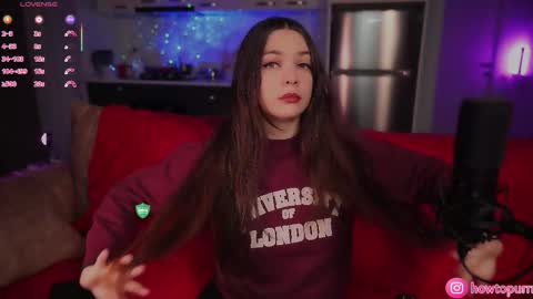 Mia online show from 12.15.25