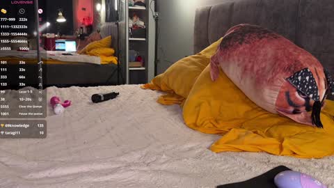 Elizabeth online show from 12.24.24