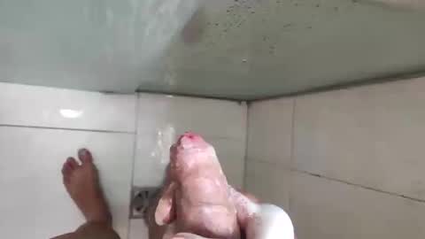 Snapshot of hricieri chatting on 01.12.25 Henrique online show from 01.12.25