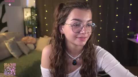 Snapshot of huba_booba chatting on 07.19.26 Diane online show from 07.19.26