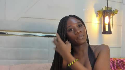 Snapshot of huddah_cam chatting on 01.14.25 huddah online show from 01.14.25