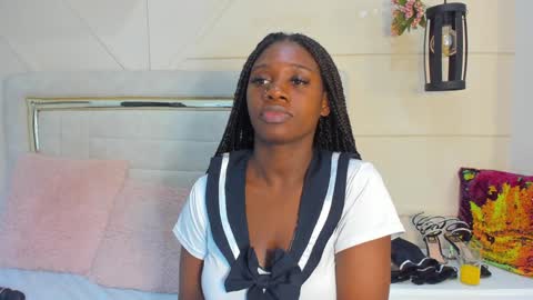 Snapshot of huddah_cam chatting on 01.31.25 huddah online show from 01.31.25