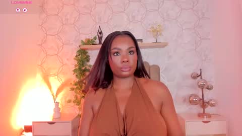 Snapshot of huge_boobs_ebony chatting on 07.17.26 huge boobs ebony online show from 07.17.26