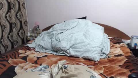 hugeassdevil online show from 10.29.25