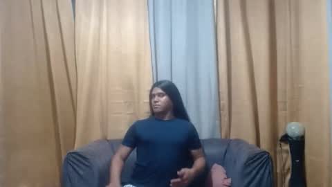 Snapshot of hugecock_fitness chatting on 11.19.25 I am elix a hot and very perverse latin boy online show from 11.19.25