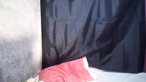 Snapshot of hugecockforyouxx chatting on 07.19.26 bella passwordshow 500tokens no time limit online show from 07.19.26