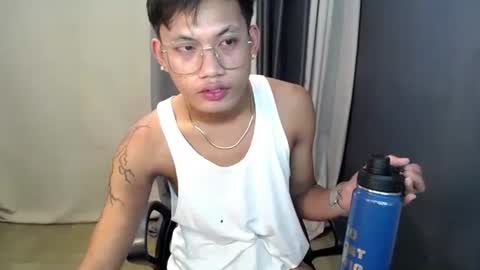 hugecockjames09 online show from 09.09.25