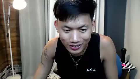 hugecockjames09 online show from 10.19.25