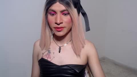 Danezka online show from 11.25.25