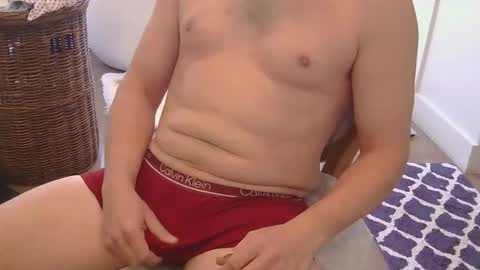 Snapshot of hugejass25 chatting on 02.22.26 hugejass25 online show from 02.22.26