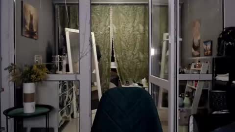 Snapshot of hugetittiesgerda chatting on 02.18.25 Gerda online show from 02.18.25