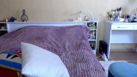 Snapshot of hugetittiesgerda chatting on 07.28.26 Gerda online show from 07.28.26