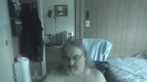 lonely huggy bear online show from 04.10.26