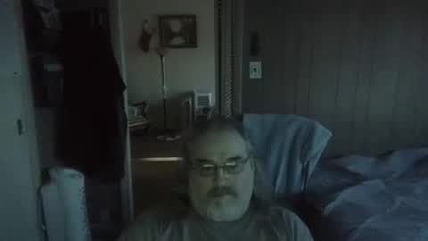 lonely huggy bear online show from 04.11.26