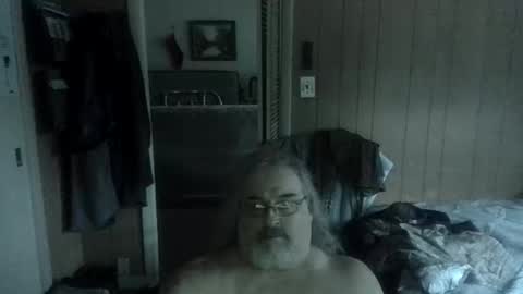 lonely huggy bear online show from 06.09.26