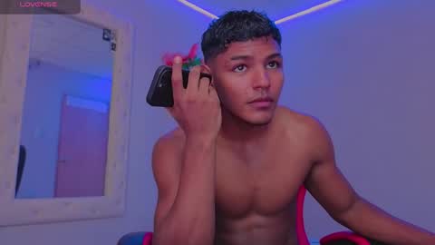 Hugo Cano online show from 04.10.26