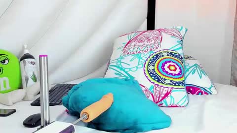 Snapshot of hugo_cooper chatting on 12.07.24 HUGO online show from 12.07.24