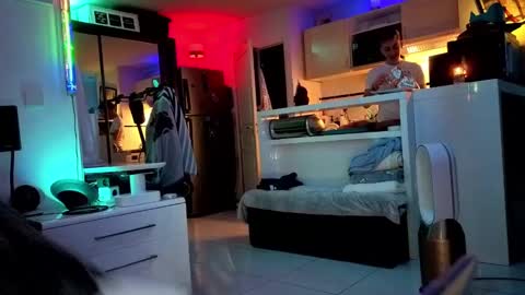 Hugo online show from 01.15.25