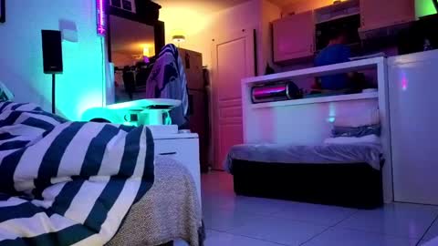 Hugo online show from 01.16.25