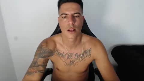 Snapshot of hugopino chatting on 02.02.26 Richard14 online show from 02.02.26