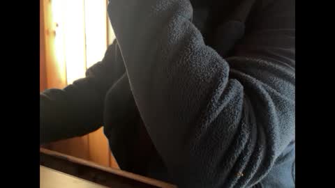 Snapshot of hukobossx chatting on 10.05.25 hukobossx online show from 10.05.25