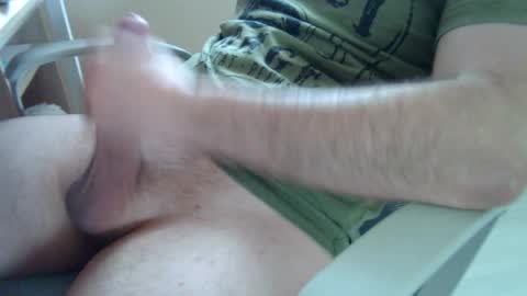 Snapshot of hundick95 chatting on 04.14.26 hundick95 online show from 04.14.26