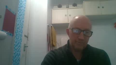 Snapshot of hung69foryou chatting on 12.15.24 hung69foryou online show from 12.15.24