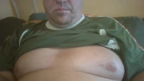 Snapshot of hungarianfatcockdady chatting on 07.05.26 vastagfasz magyar apuci online show from 07.05.26