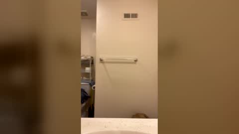 Snapshot of hungbwc99999 chatting on 02.16.26 hungbwc99999 online show from 02.16.26