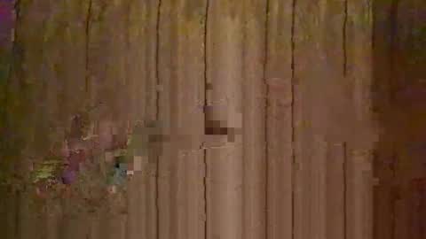 Snapshot of hungsweetstud chatting on 11.18.25 TallHungSweetStud online show from 11.18.25