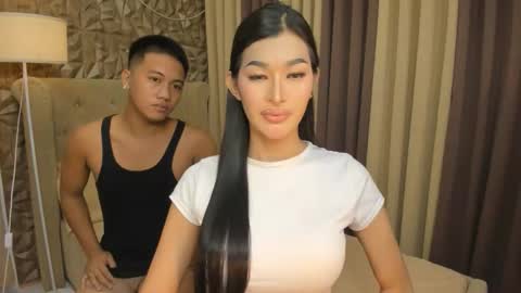 hunkhomerontop online show from 10.25.25