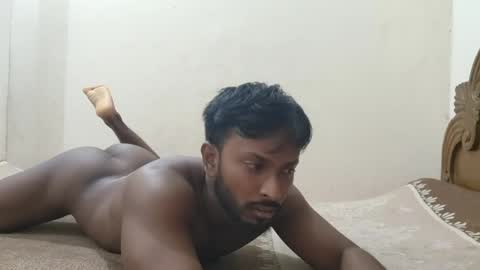 Snapshot of hunky_ariyaan chatting on 04.25.26 Hunky Ariyaan online show from 04.25.26