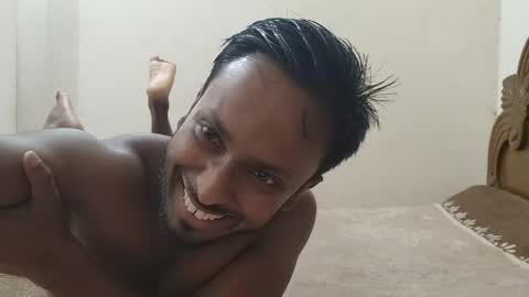 Snapshot of hunky_ariyaan chatting on 05.14.26 Hunky Ariyaan online show from 05.14.26
