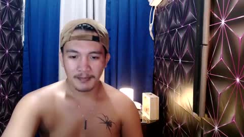 hunkylloyd online show from 12.16.24