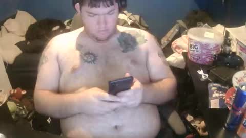 Snapshot of hunter_lust97 chatting on 05.19.26 hunter_lust97 online show from 05.19.26
