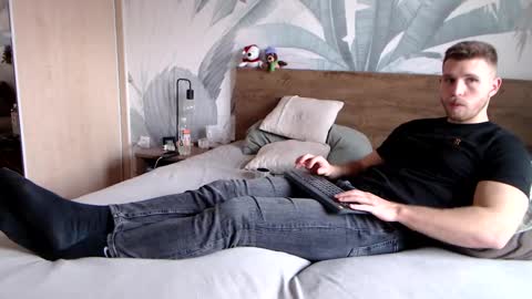 Hunter Bridges online show from 01.12.25