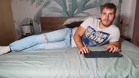 Hunter Bridges online show from 09.22.25