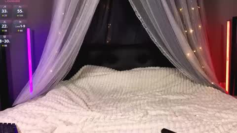 Snapshot of hunterrxxxhunter chatting on 10.31.25 Hunter online show from 10.31.25