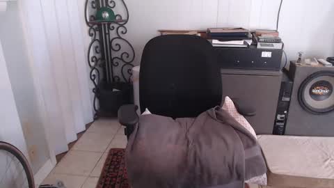 Snapshot of hunterxx420 chatting on 01.22.25 Hunter XX 420 online show from 01.22.25