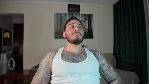 Snapshot of huntyourheart94 chatting on 12.29.24 huntyourheart94 online show from 12.29.24