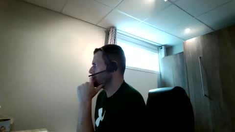 Snapshot of hurley7890 chatting on 05.27.26 hurley7890 online show from 05.27.26