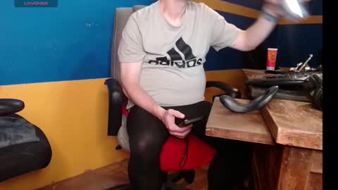 Huskyguy online show from 10.27.25