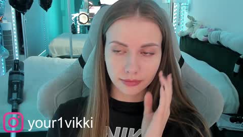 Vika online show from 12.04.24