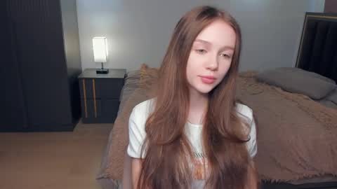Snapshot of hwadwellingham chatting on 04.03.26 Lily online show from 04.03.26