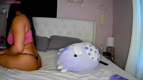 Snapshot of hxnnydrips chatting on 02.06.26 Leah online show from 02.06.26